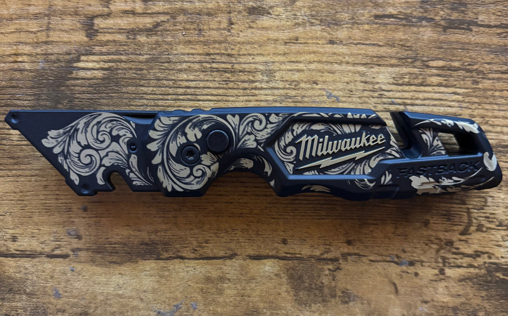 Milwaukee Fastback Scroll Gold Black 1502