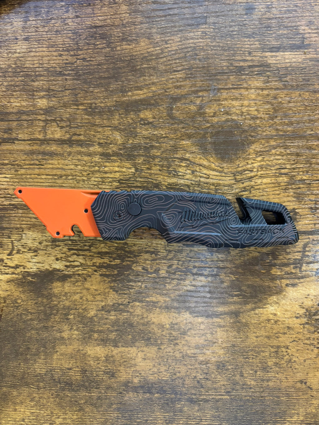 Milwaukee Fastback Orange Black TOPO 1502